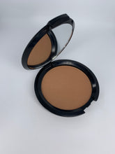 Load image into Gallery viewer, Bronzer - RSVP Beauty Clinic