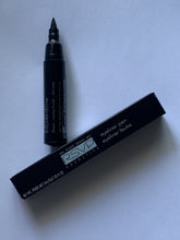 Load image into Gallery viewer, Eyeliner Pen - RSVP Beauty Clinic